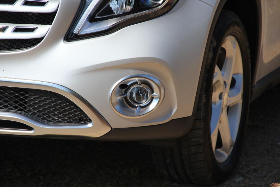 Детали экстерьера Mercedes-Benz GLA200 d 2017 года  (WW) (фото 8 из 24)